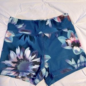 Spandex active shorts size small from Aeropostale.